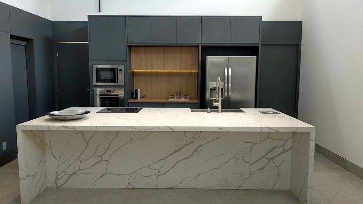 granito sendo um dos tipos de pedra para pia da cozinha